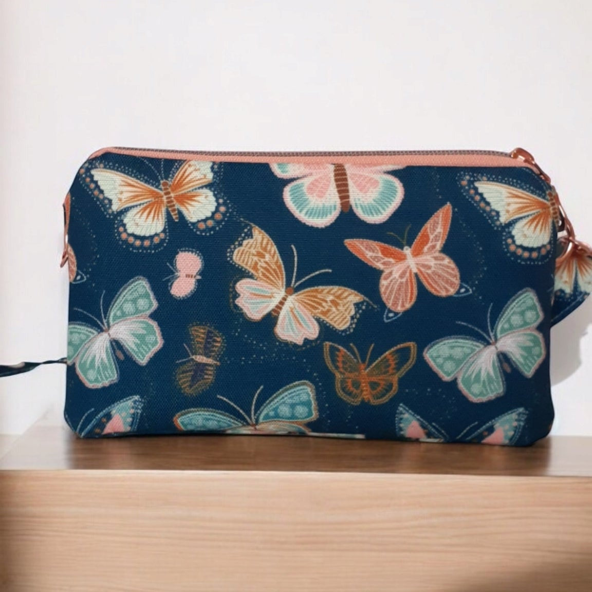 The Tripple Zipper Crossbody