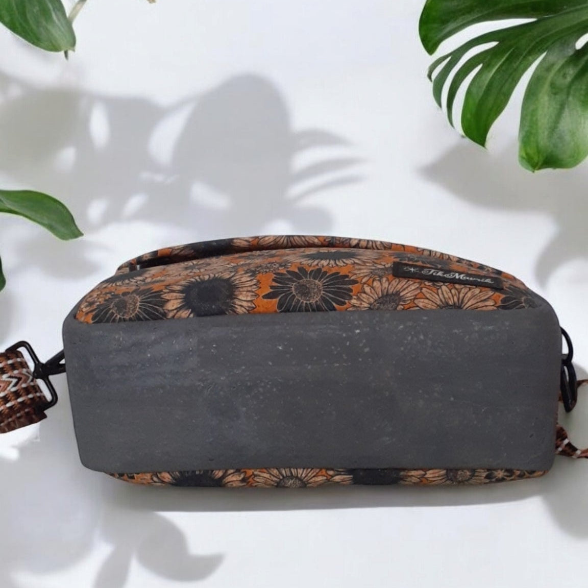 The Rae Dual Zipper Crossbody
