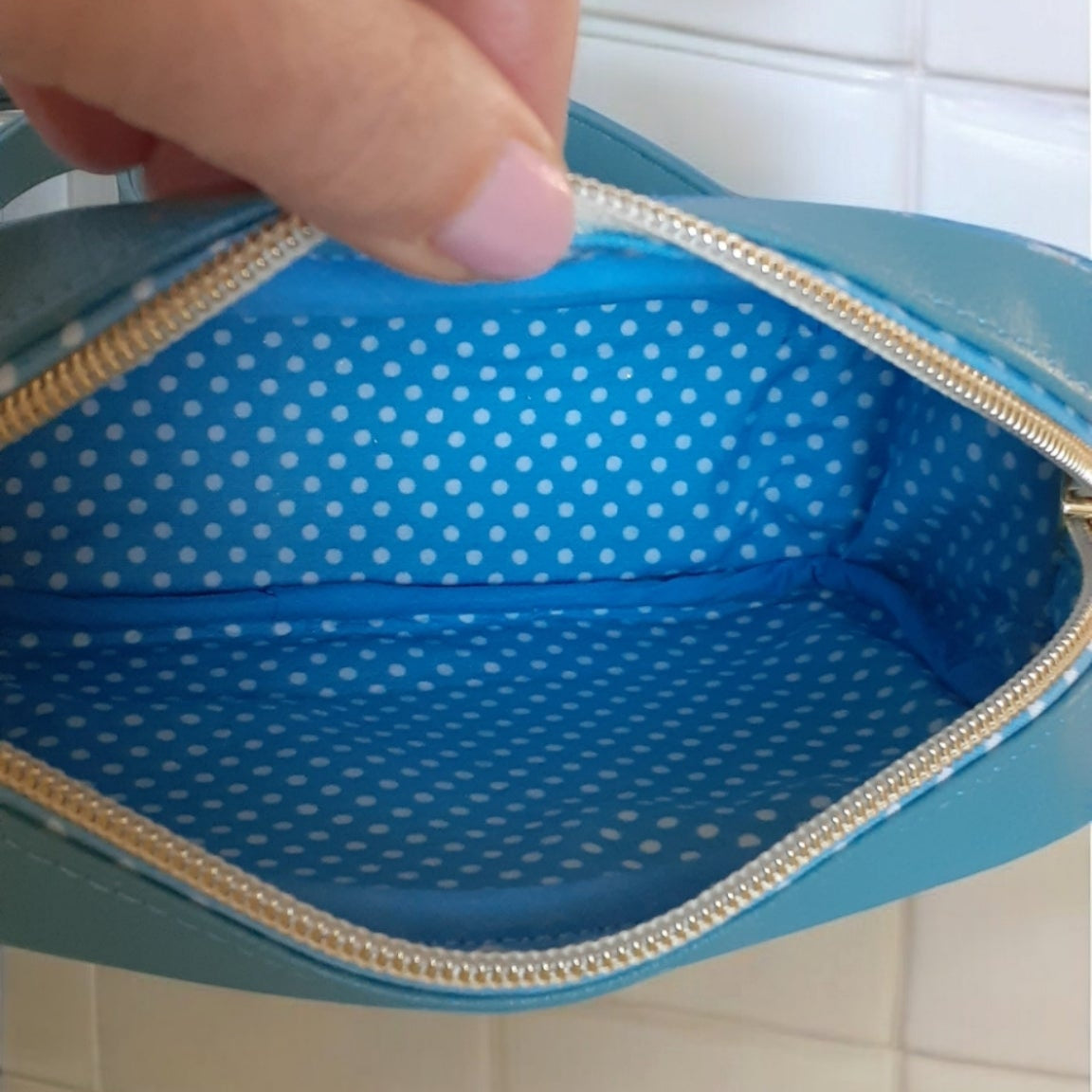 Tiny Cata Crossbody