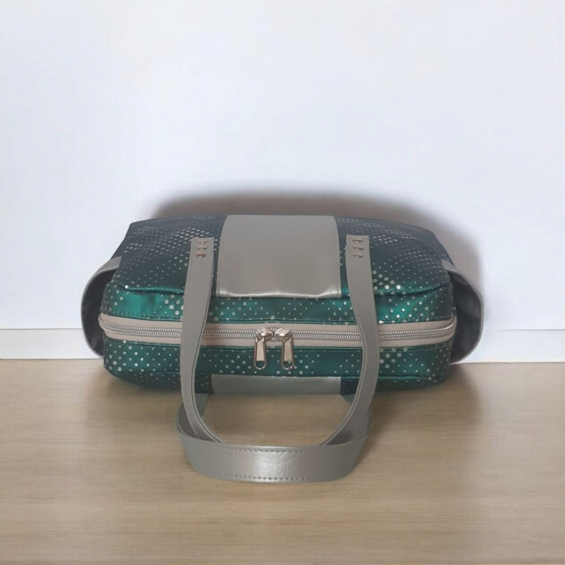 Lira Tote Bag