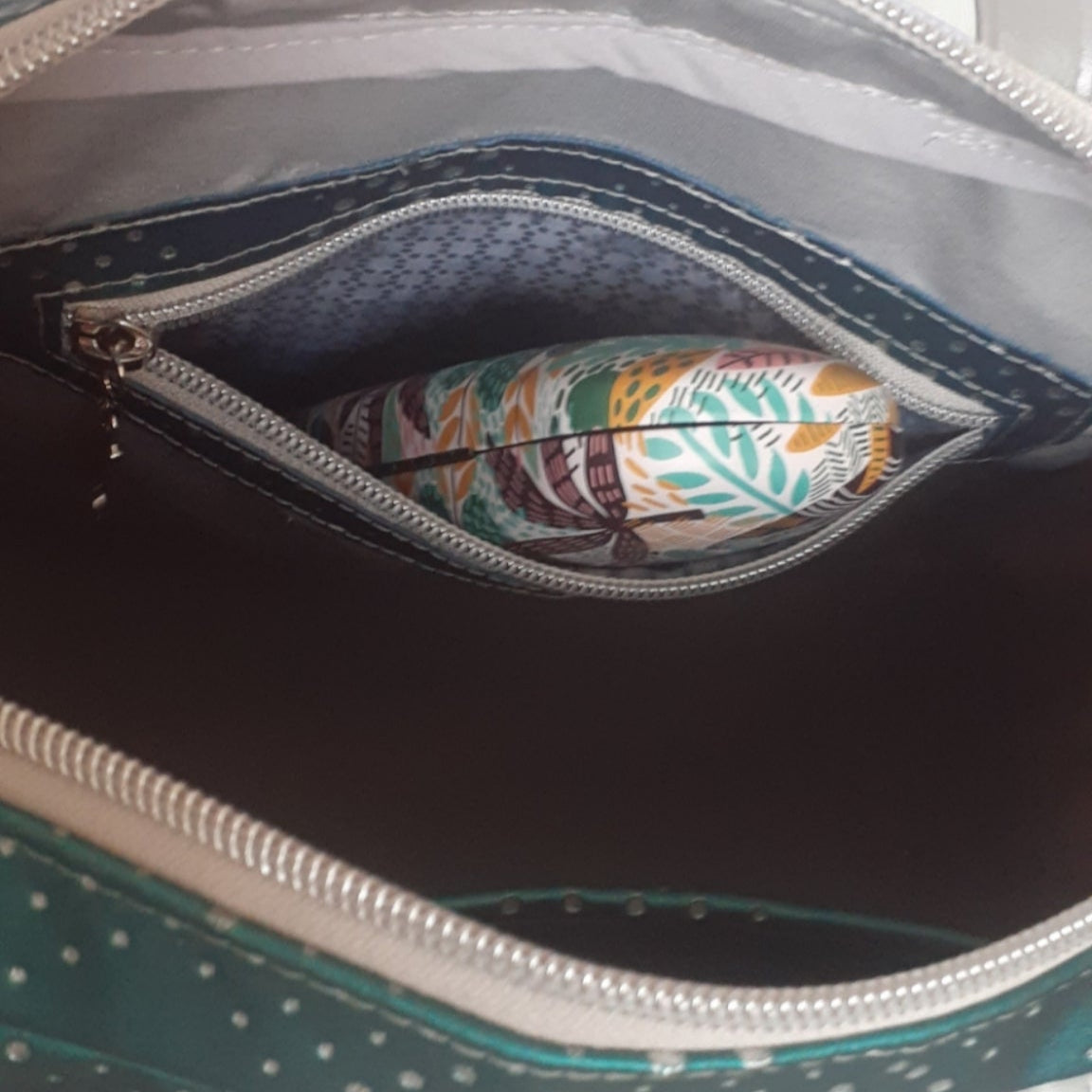 Lira Tote Bag
