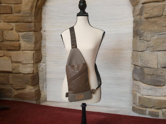 Traveler Sling Pouch